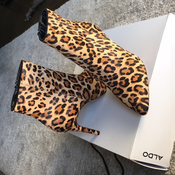 Leopard Stiletto dress bootie - Picture 2 of 5